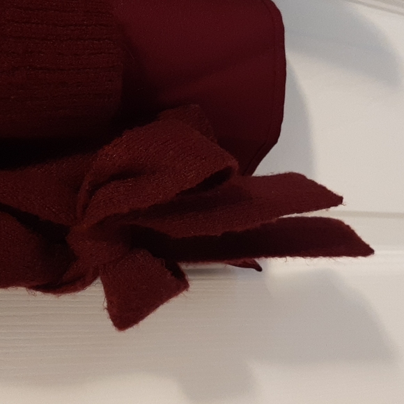 Women's dark wine colored sweater - Picture 3 of 4